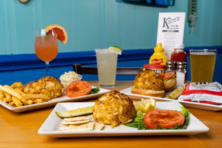 kocos crab cake platters scaled 1 768x512
